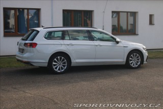 Volkswagen Ostatní modely Passat 1,4 GTE PLUGIN Hybrid Kom 1800