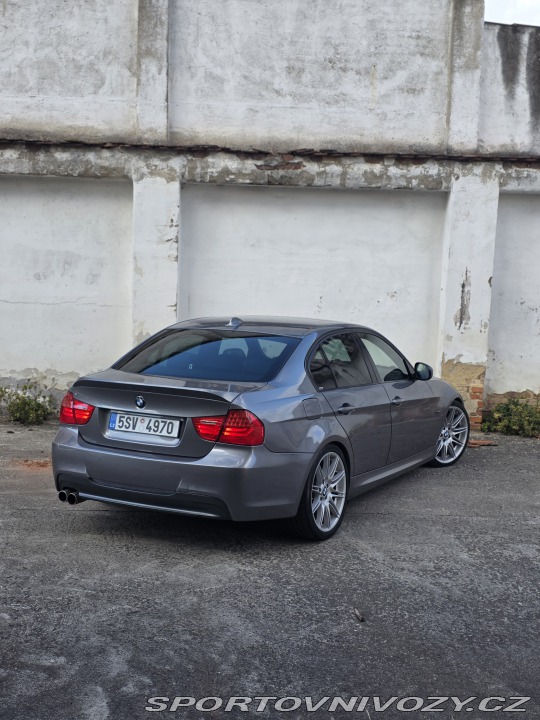 BMW 3 330d 2009