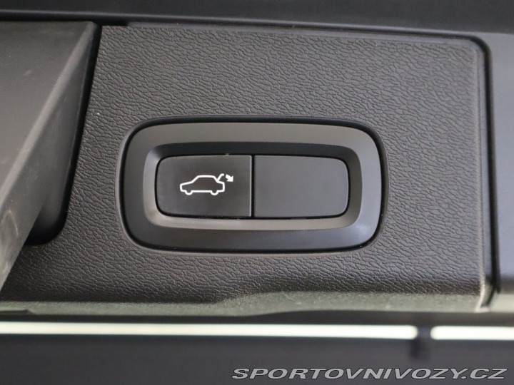 Volvo Ostatní modely XC60 T8 Twin Engine 2017