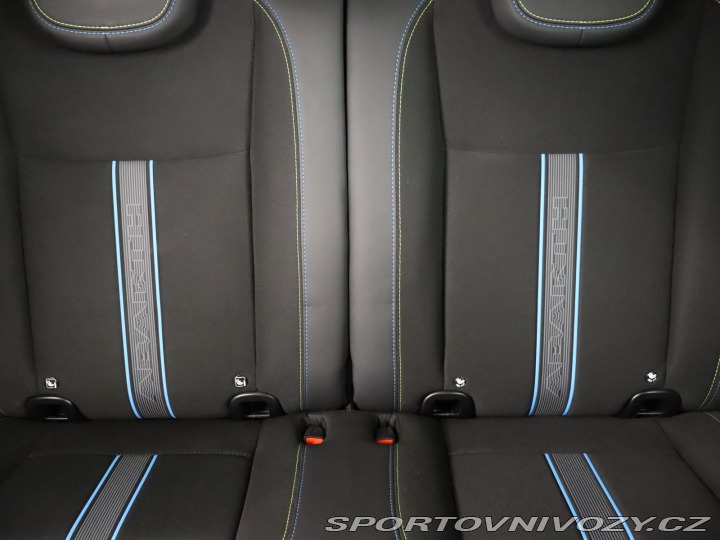 Abarth Ostatní modely 500e 42 kWh 2024