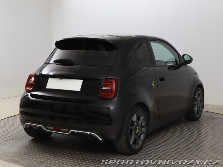 Abarth Ostatní modely 500e 42 kWh 2024
