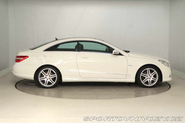 Mercedes-Benz E Avantgarde E 250 2013