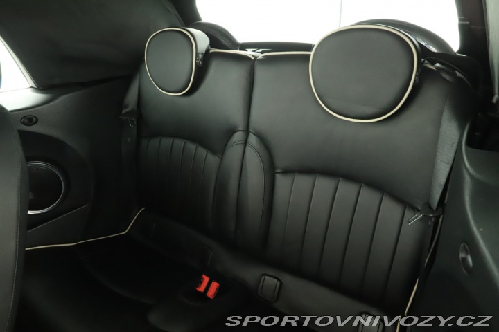 Mini Cooper Cooper S 2011