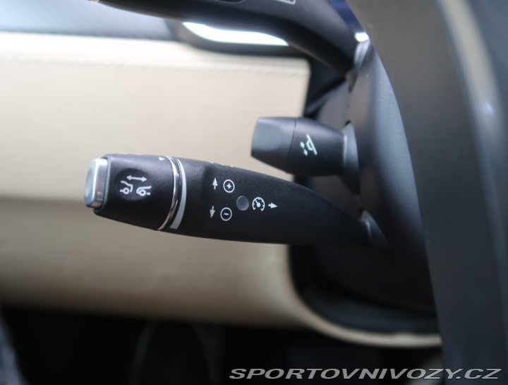 Tesla Model S 85D 2015