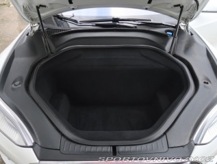 Tesla Model S 85D 2015
