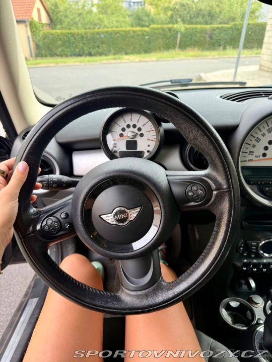 Mini One 1,6 i, 3 dveře, 106 000 2013