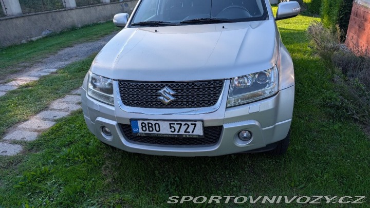 Suzuki Ostatní modely Grand Vitara 2,4   JLX-ES 4×4, manuál, 2011