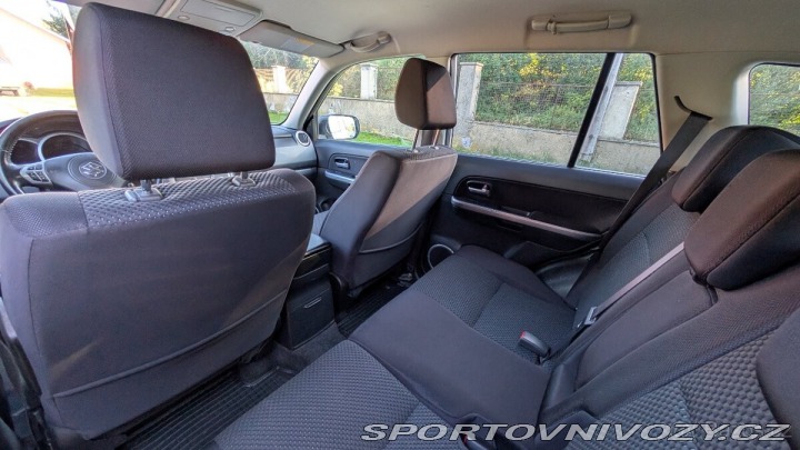 Suzuki Ostatní modely Grand Vitara 2,4   JLX-ES 4×4, manuál, 2011