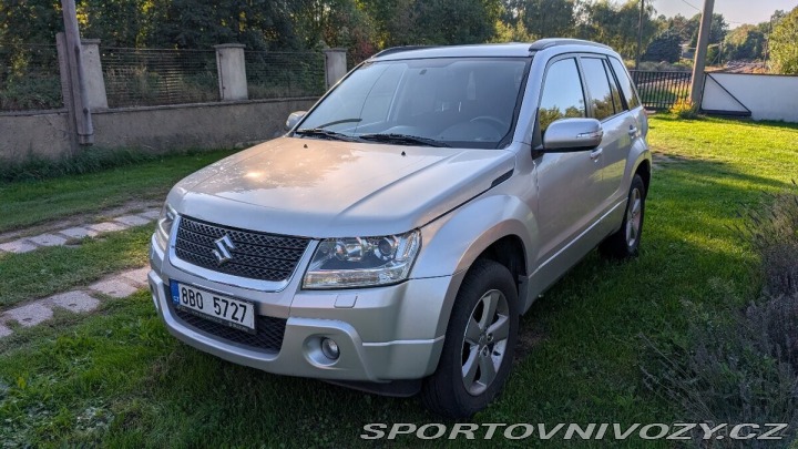 Suzuki Ostatní modely Grand Vitara 2,4   JLX-ES 4×4, manuál, 2011