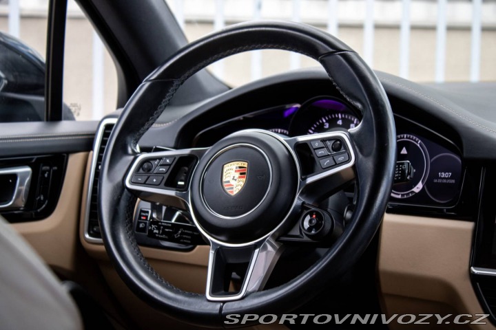Porsche Cayenne 4x4 A/T / 250kW / A8 / Z 2018