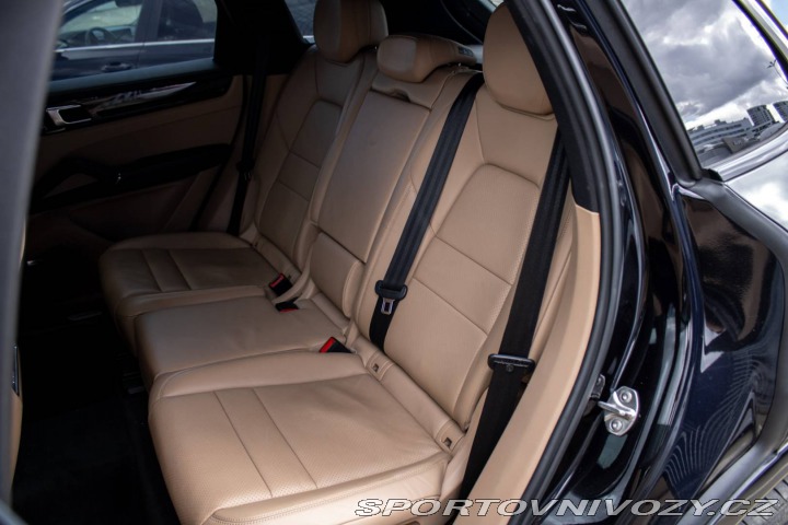 Porsche Cayenne 4x4 A/T / 250kW / A8 / Z 2018
