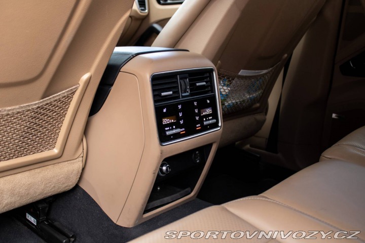 Porsche Cayenne 4x4 A/T / 250kW / A8 / Z 2018