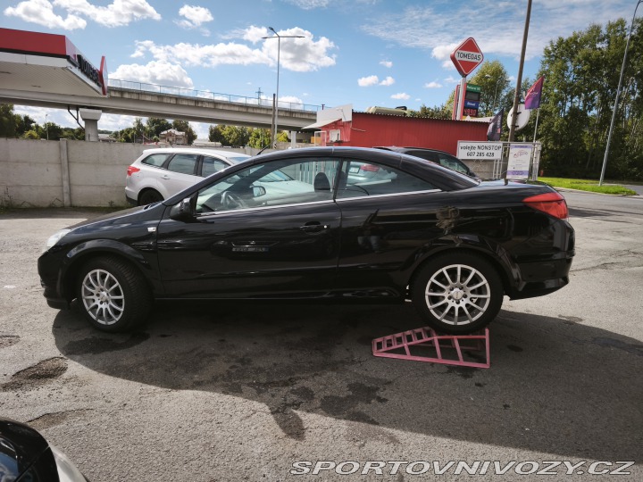Opel Astra 1.6 16V Twin Top 2008