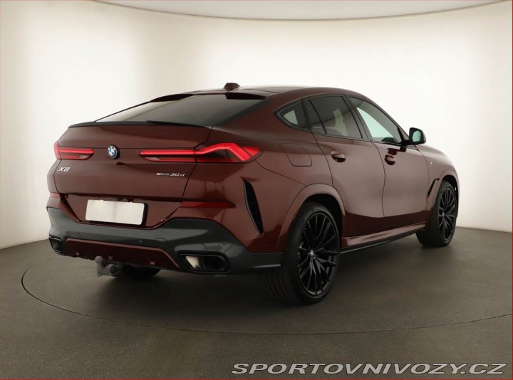 BMW X6 xDrive30d, M PAKET, VZDUC 2025