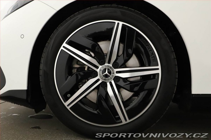 Mercedes-Benz CLA 200 2026