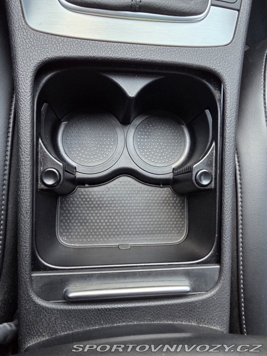 Volkswagen Ostatní modely Passat B7 2.0TSI 155kW HI 2011