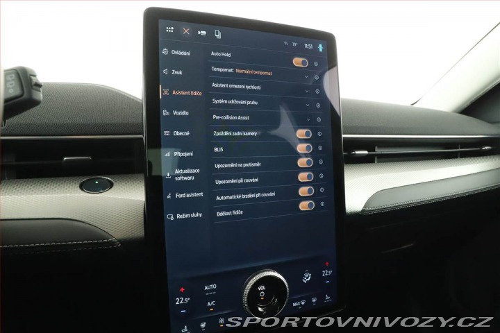 Ford Mustang Mach-E Standard Range RWD 2024