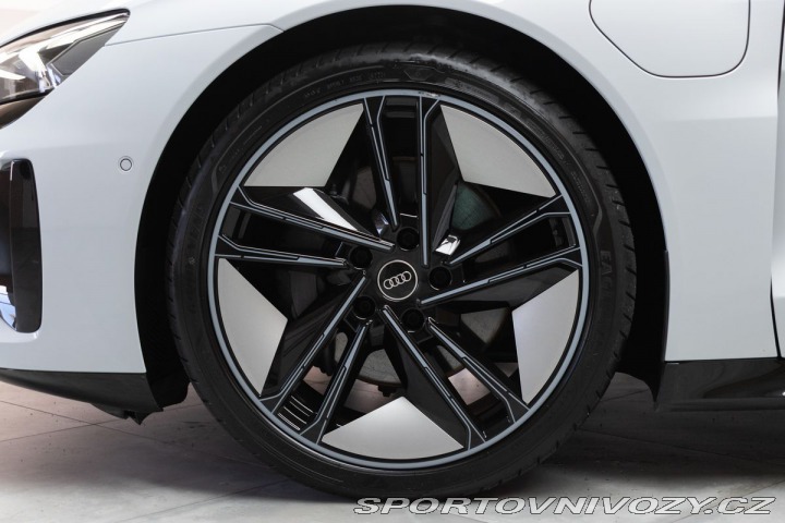 Audi Ostatní modely 93kWh QUATTRO*B&O*AIR 2022