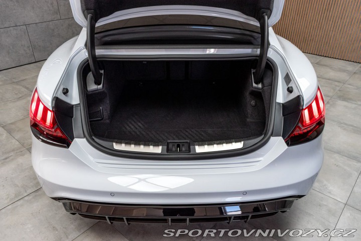 Audi Ostatní modely 93kWh QUATTRO*B&O*AIR 2022