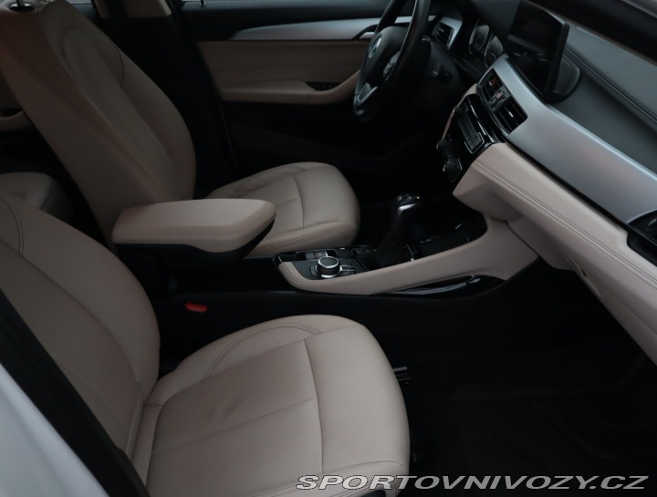 BMW X2 xDrive25e 2022