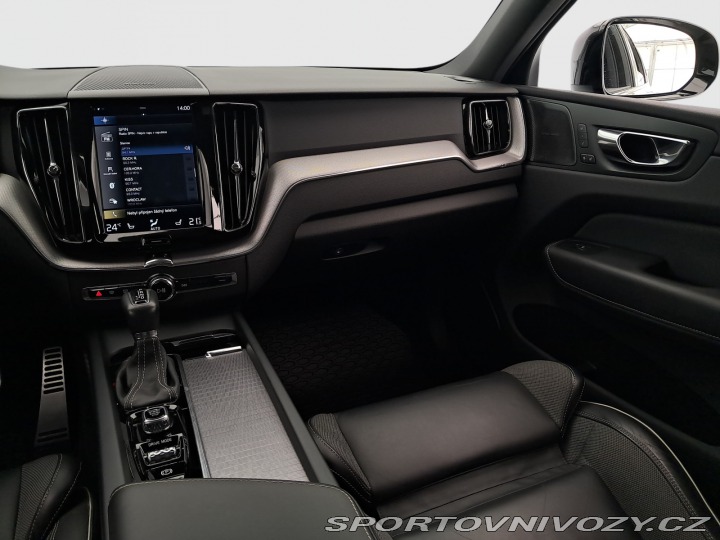 Volvo Ostatní modely XC60 R-Design T6 AWD 2019