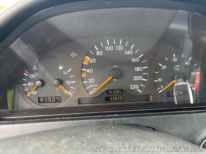 Mercedes-Benz C 2,5 C250 TD 110 kW 1997