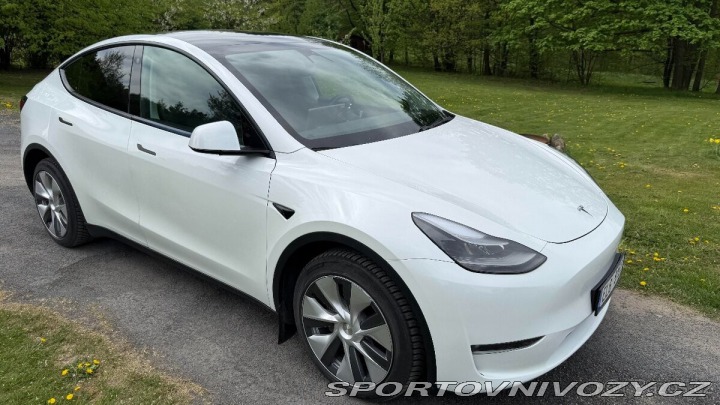 Tesla Model Y 0,0   LR AWD | 1/2023 | t 2026
