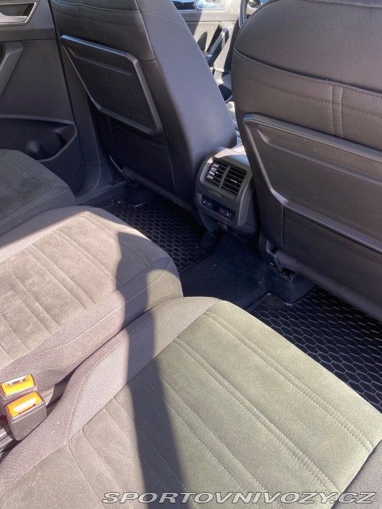 Volkswagen Ostatní modely Touran 2,0   tdi 110kw R-line DS 2019