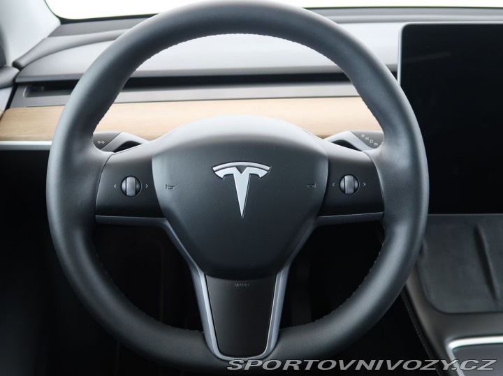 Tesla Model Y Long Range,4x4,Dual Motor 2024