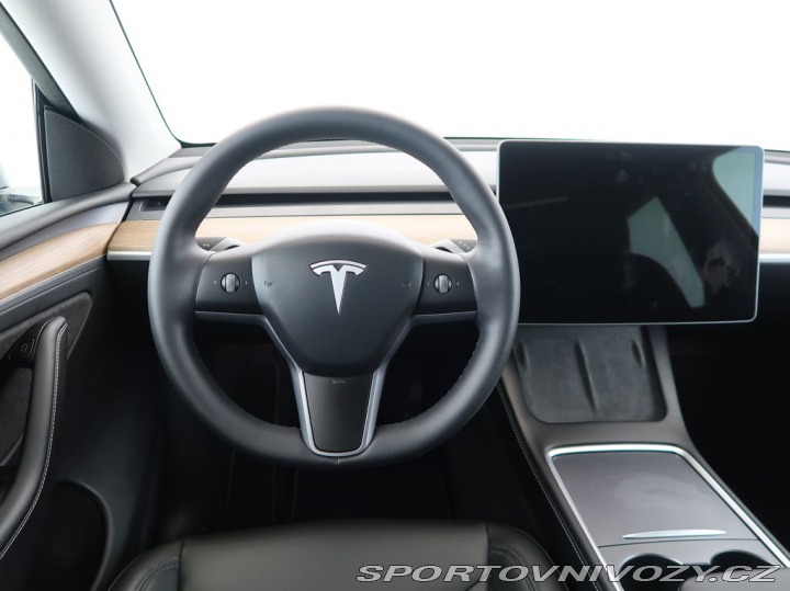 Tesla Model Y Long Range,4x4,Dual Motor 2024
