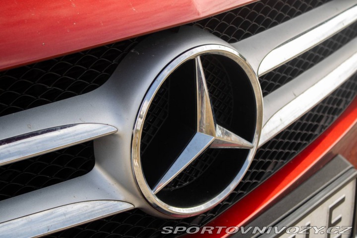 Mercedes-Benz C C180 W205 AMG Line / 85k 2019