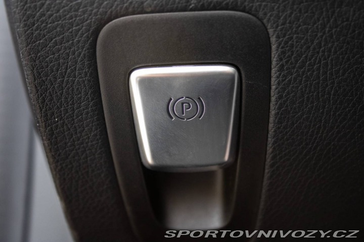 Mercedes-Benz C C180 W205 AMG Line / 85k 2019