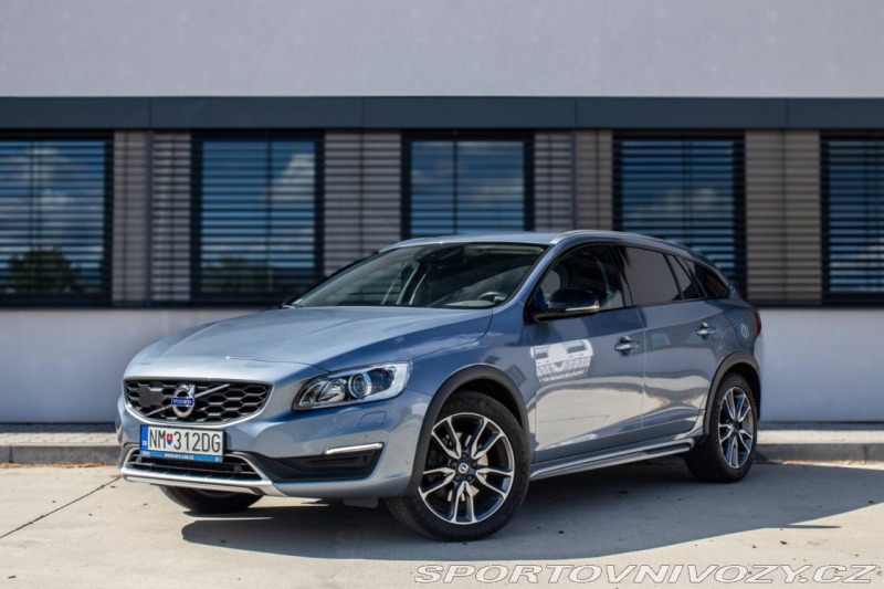 Volvo Ostatní modely V60 Cross Country D4 AWD Polestar 140kW AT