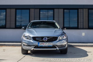 Volvo Ostatní modely V60 Cross Country D4 AWD Polestar 140kW AT 2018