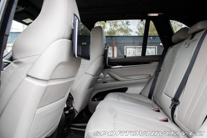 BMW X5 M  F85 / 423kW / A8 / ZÁR 2017