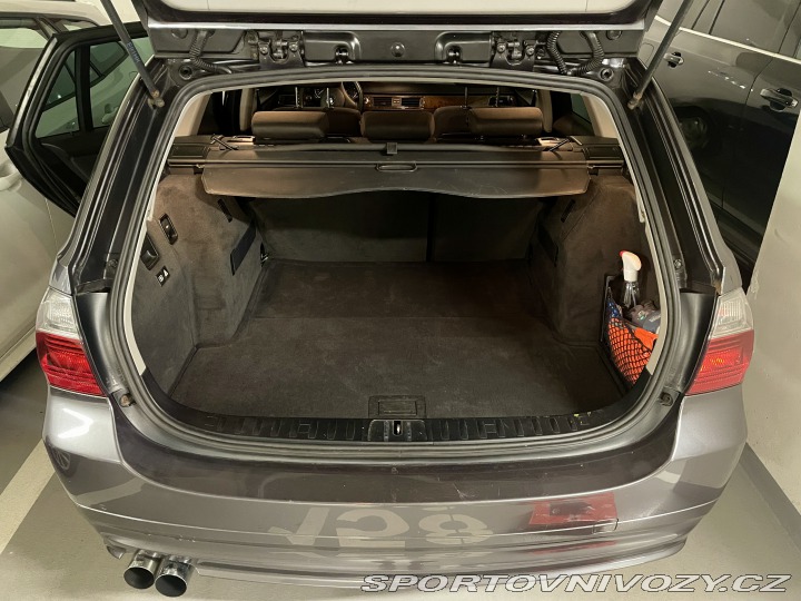 BMW 3 E91 325i 2005