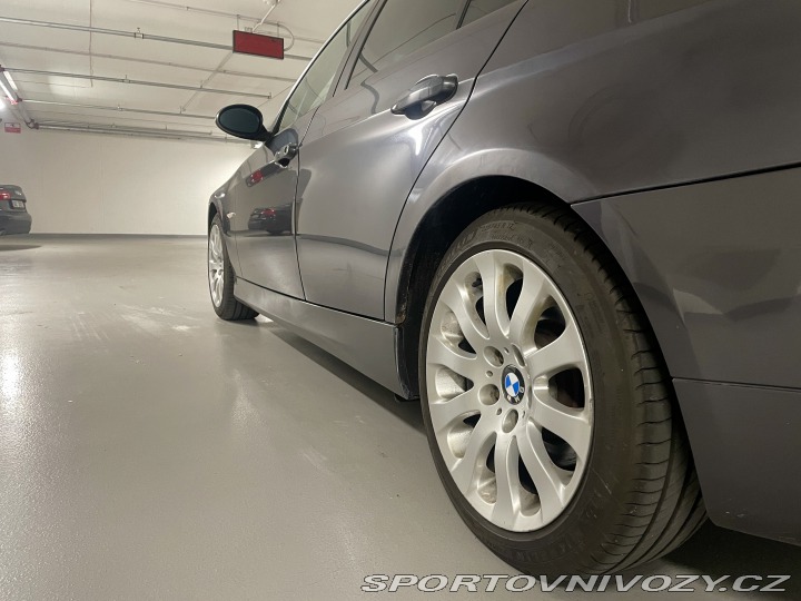 BMW 3 E91 325i 2005
