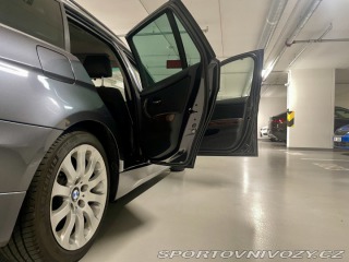 BMW 3 E91 325i 2005