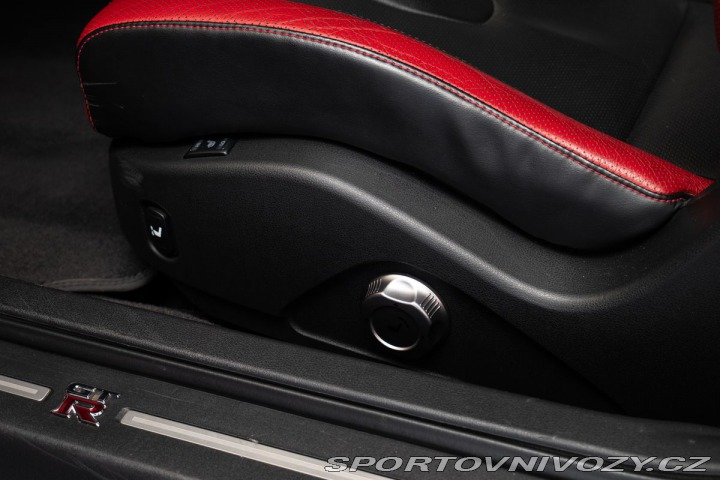 Nissan GT-R R35 BOSE 2018