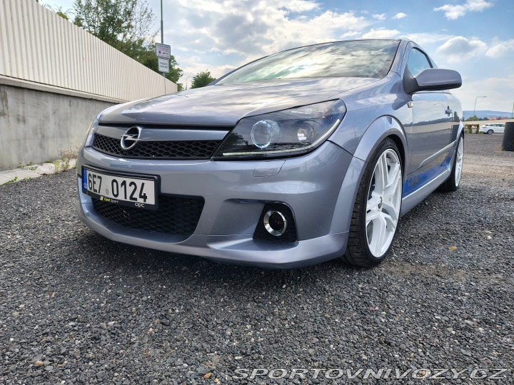Opel Astra OPC 2006