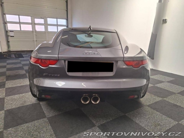 Jaguar F-Type V6 2015
