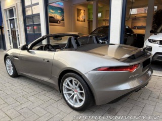 Jaguar F-Type  2017