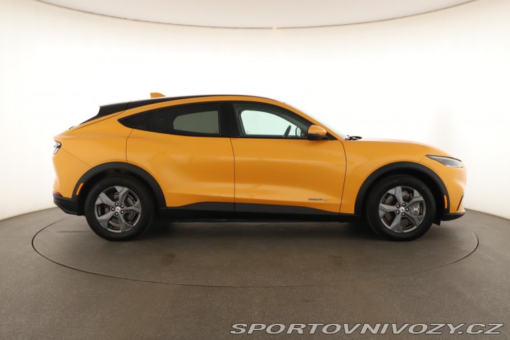 Ford Mustang Mach-E  Standard Range RW 2024