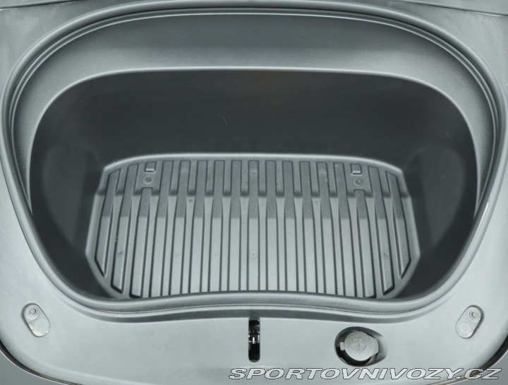 Tesla Model 3 Standard Range LFP 2024