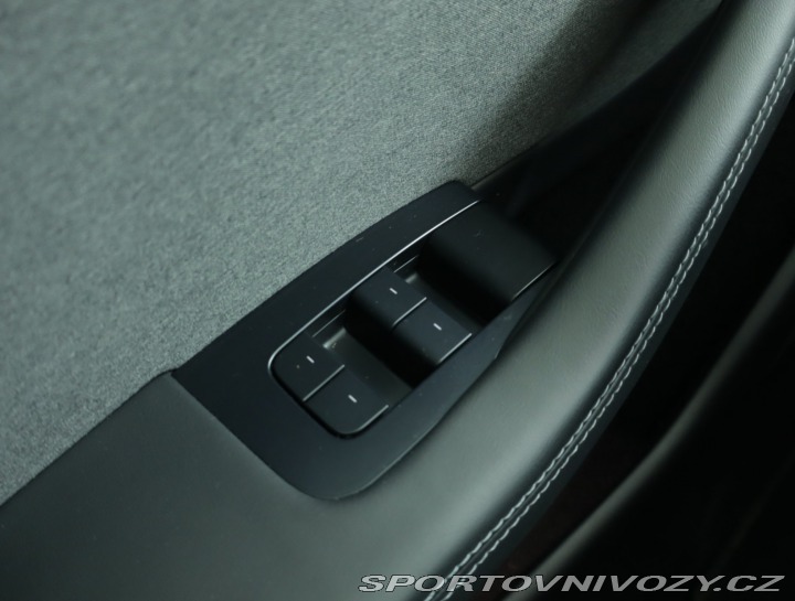 Tesla Model 3 Standard Range LFP 2024