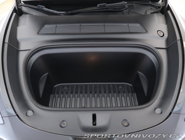 Tesla Model Y Long Range AWD 79kWh 2022