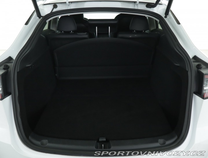 Tesla Model Y Long Range AWD 79kWh 2022
