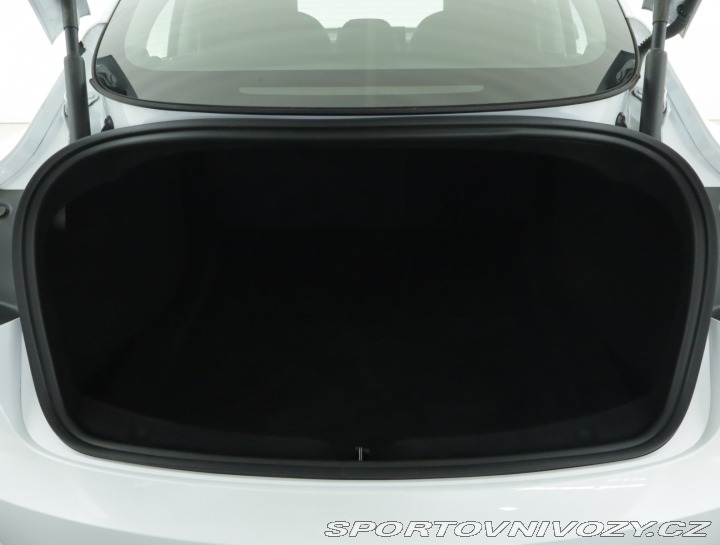 Tesla Model 3 Standard Range LFP 2024