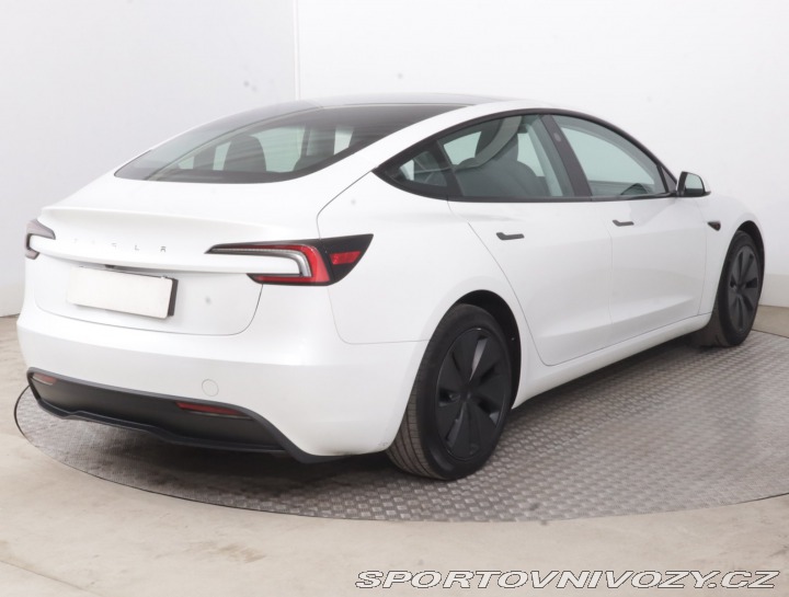 Tesla Model 3 Standard Range LFP 2024
