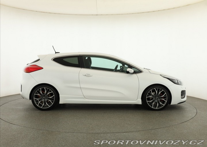 Kia Ceed GT GT 1.6 T-GDI GT 2014